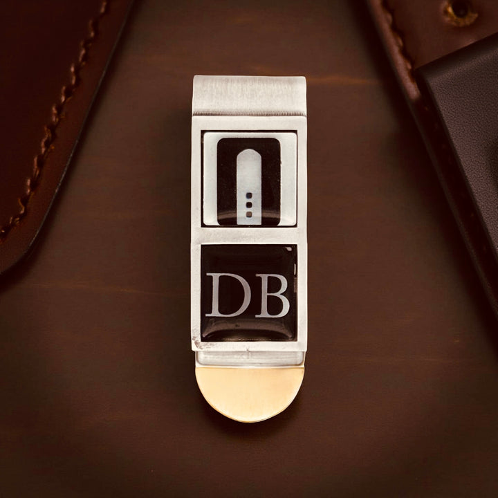 The Traveler Multipurpose Silver With Belttric Logo Golf Clip